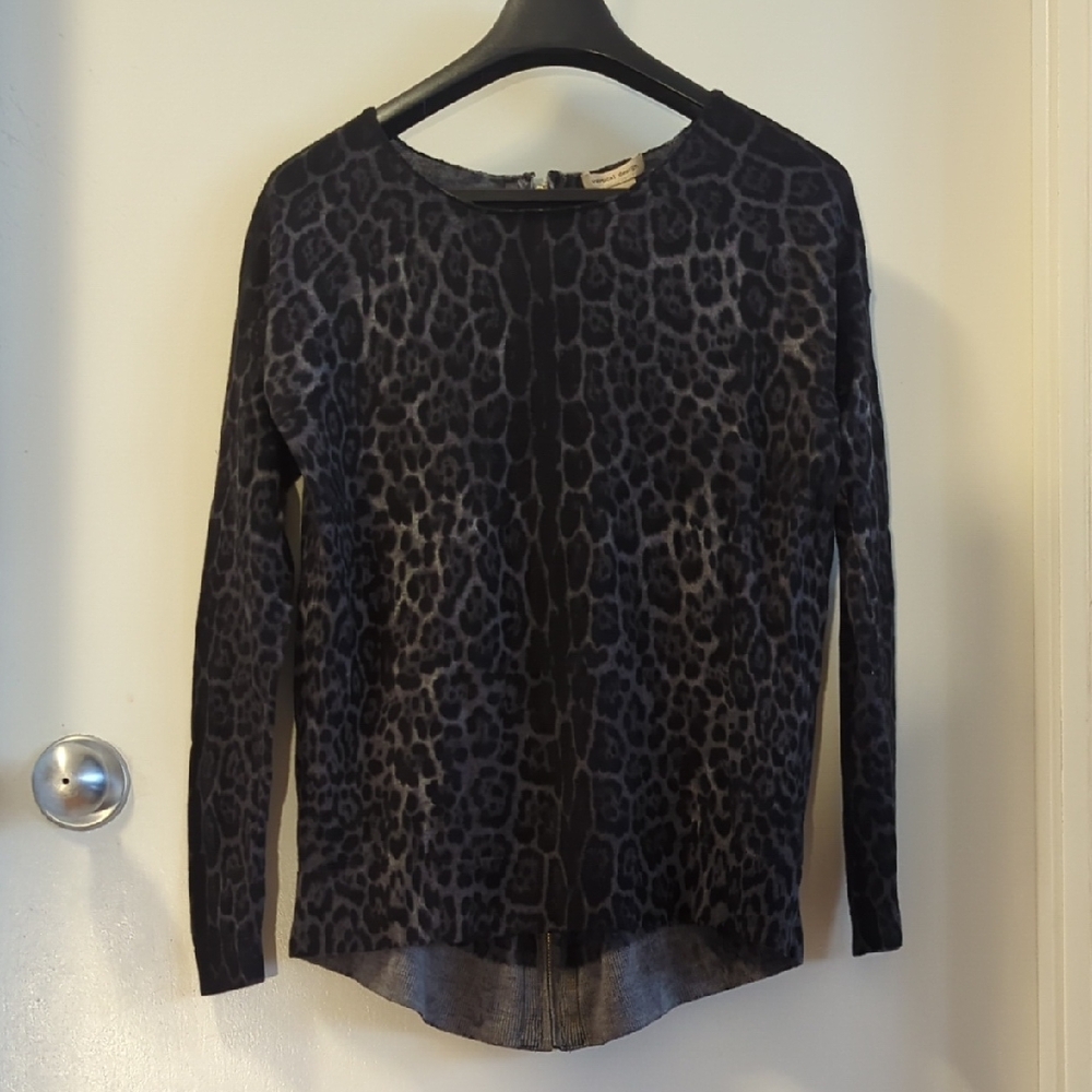 Vertical Design Merino Wool Top